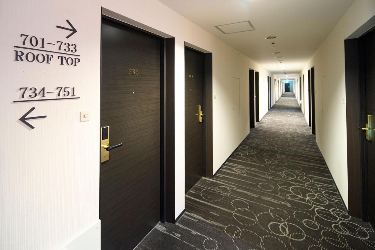 Hotel Granvia Wakayama Esterno foto A typical hotel corridor